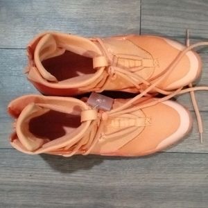 Nike fear of God orange size 11